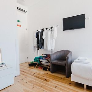Dormitory Room Mixed